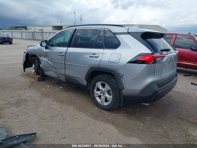 Toyota Rav4 Xle 2021 2T3W1RFV5MW137645 Image 3