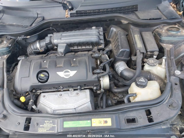 2010 MINI COOPER WMWMF3C51ATZ64256 Photo 9