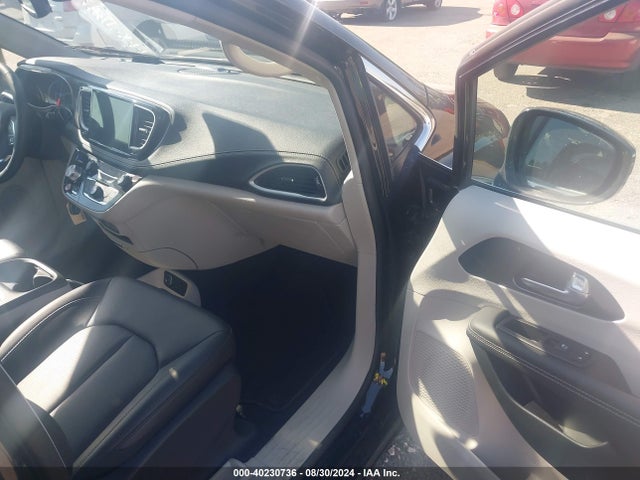 Chrysler Pacifica Hybrid Select 2024 2C4RC1S71RR134579 Image 5