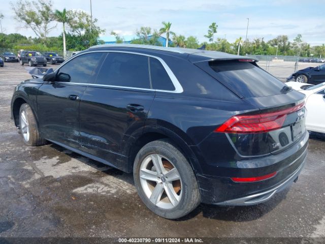 WA1AVAF18KD021308 Audi Q8 55 Premium