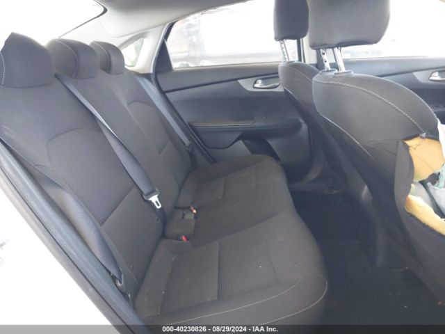 3KPF24AD7KE138254 KIA FORTE FE