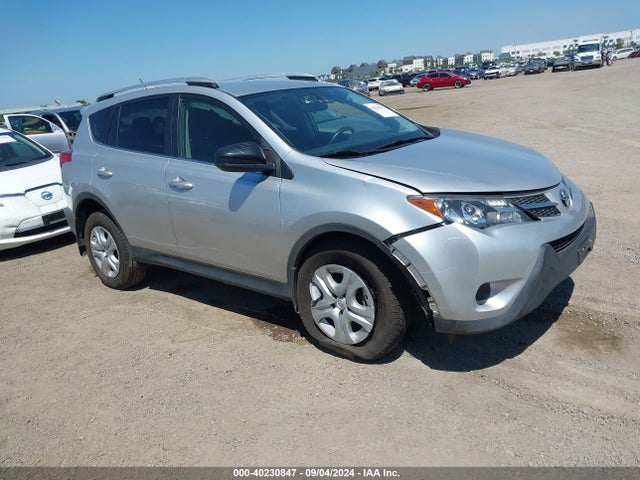 Toyota RAV4 LE 2015 JTMBFREV7FJ033564 Image 1