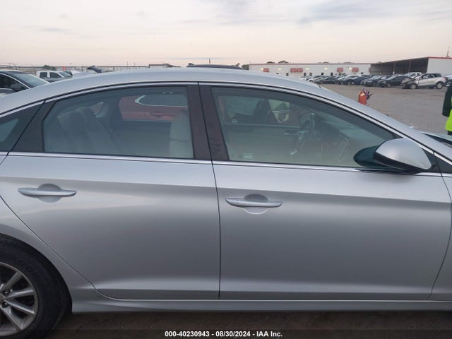 Hyundai SONATA SE 2019 5NPE24AF3KH789051 Image 13