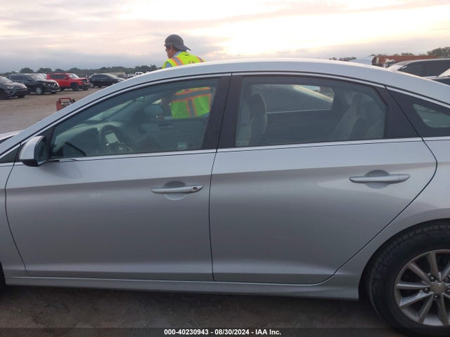 Hyundai SONATA SE 2019 5NPE24AF3KH789051 Image 14