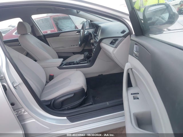 Hyundai SONATA SE 2019 5NPE24AF3KH789051 Image 5