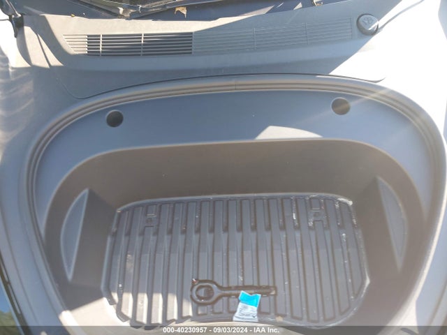 2023 TESLA MODEL 3 5YJ3E1EA4PF580158 Photo 9