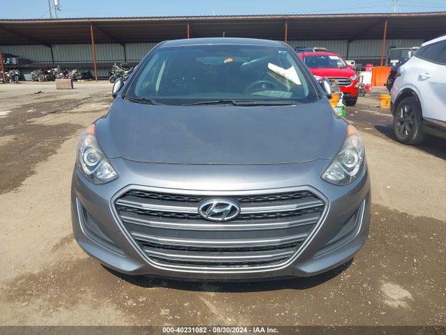 2016 Hyundai Elantra Gt მანქანა იყიდება აუქციონზე, vin: KMHD35LH4GU305958, აუქციონის ნომერი: 40231082
