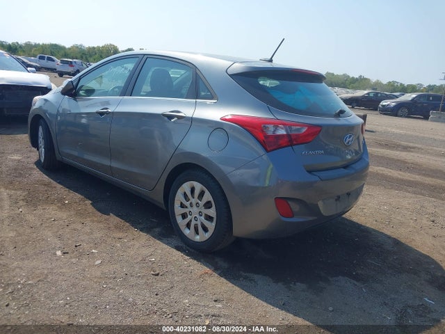 2016 Hyundai Elantra Gt მანქანა იყიდება აუქციონზე, vin: KMHD35LH4GU305958, აუქციონის ნომერი: 40231082
