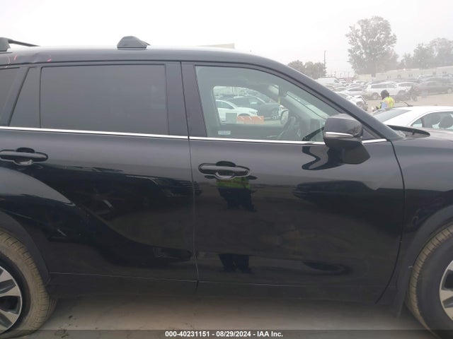 Toyota Highlander Xle 2024 5TDKDRBH1RS558535 Image 14