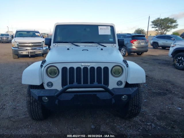1C4BJWEG1FL542486 Jeep Wrangler Unlimited Sahara