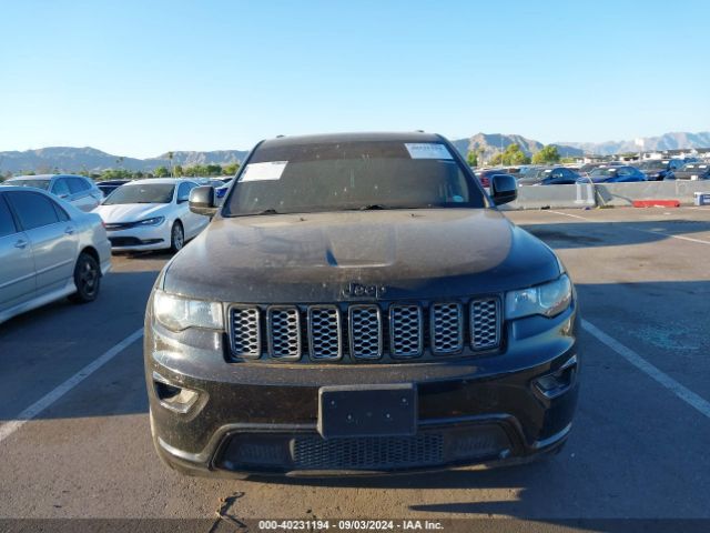 1C4RJEAG1JC252949 Jeep Grand Cherokee Altitude 4x2