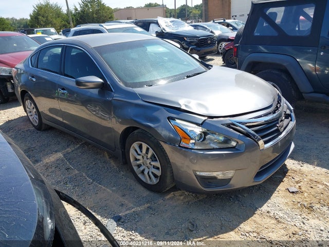 Nissan Altima 2.5 S 2015 1N4AL3AP7FC135286 Image 1