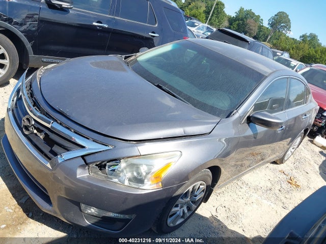 Nissan Altima 2.5 S 2015 1N4AL3AP7FC135286 Image 2