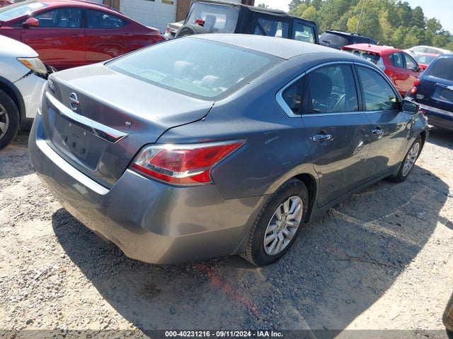 Nissan Altima 2.5 S 2015 1N4AL3AP7FC135286 Image 4