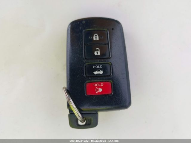 4T1BD1FKXFU164669 Toyota Camry Hybrid Le