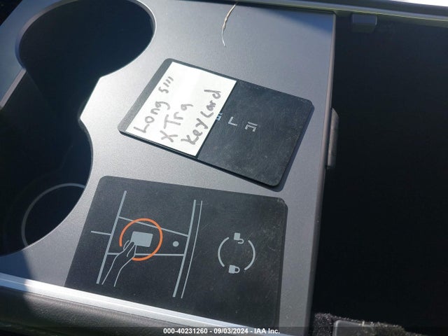 2024 TESLA MODEL Y 7SAYGDEE1RA221888 Photo 10