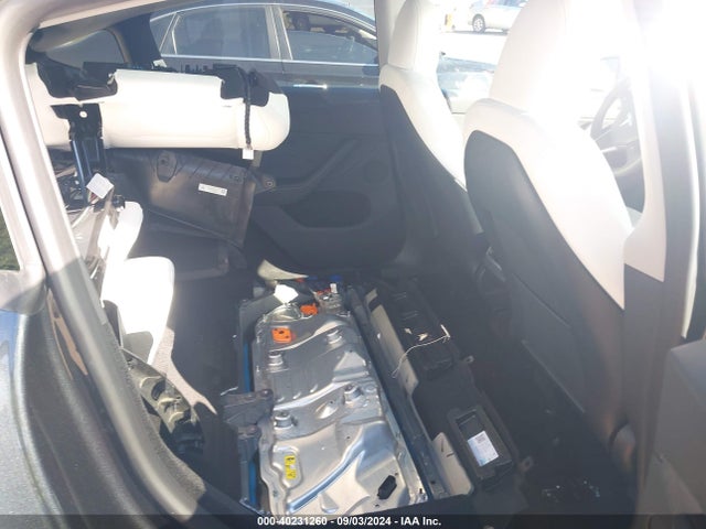 2024 TESLA MODEL Y 7SAYGDEE1RA221888 Photo 7