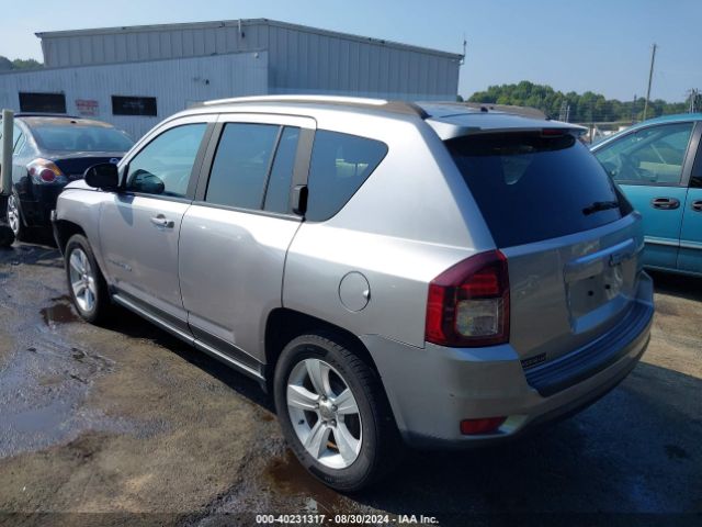 1C4NJCBA5GD688560 Jeep Compass Sport