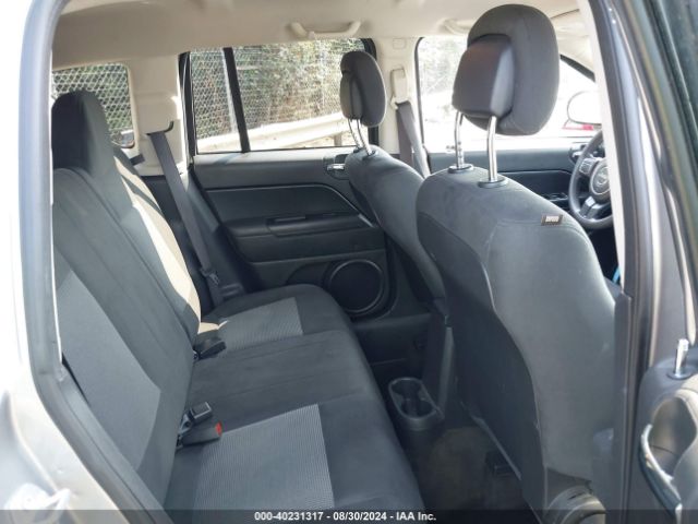 1C4NJCBA5GD688560 Jeep Compass Sport