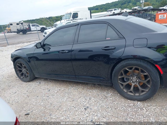 Chrysler 300 300s 2018 2C3CCABT9JH201849 Image 15