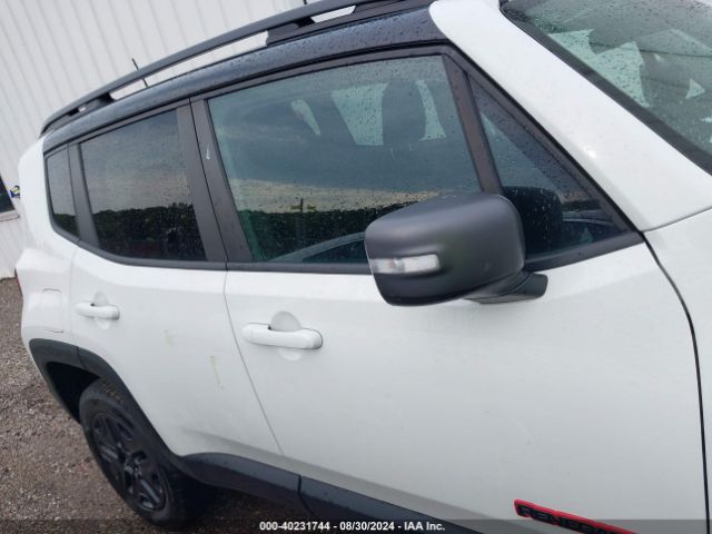 ZACCJBCB4JPH86870 Jeep Renegade Trailhawk 4x4
