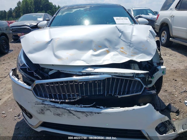 KNALC4J14H5067070 KIA Cadenza Limited