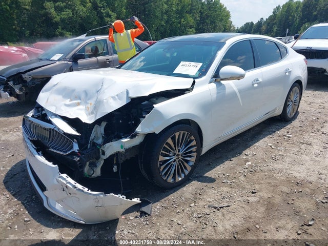 KNALC4J14H5067070 KIA Cadenza Limited