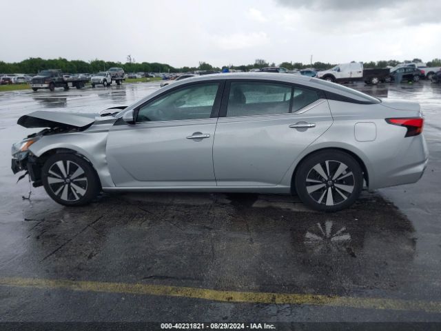 1N4BL4DV4NN316966 Nissan Altima Sv Fwd
