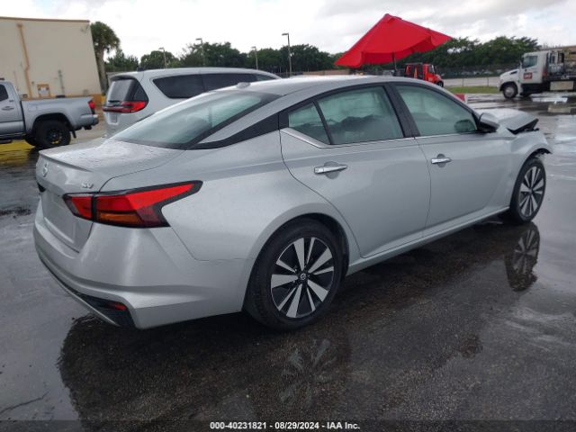 1N4BL4DV4NN316966 Nissan Altima Sv Fwd