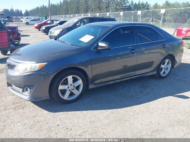 Toyota CAMRY SE 2014 4T1BF1FKXEU414386 Image 2