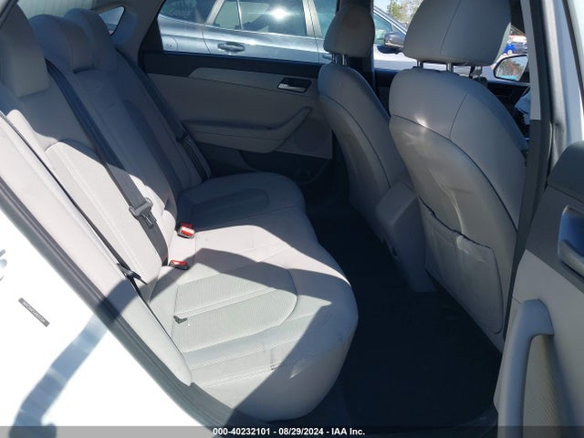 Hyundai SONATA SE 2018 5NPE24AF5JH622334 Image 8