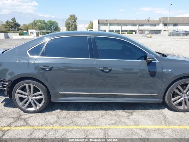 1VWDT7A35HC067792 Volkswagen Passat 1.8t R-line