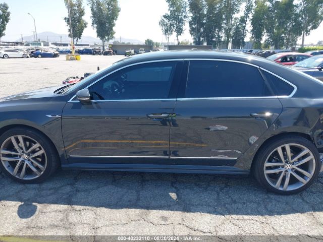 1VWDT7A35HC067792 Volkswagen Passat 1.8t R-line