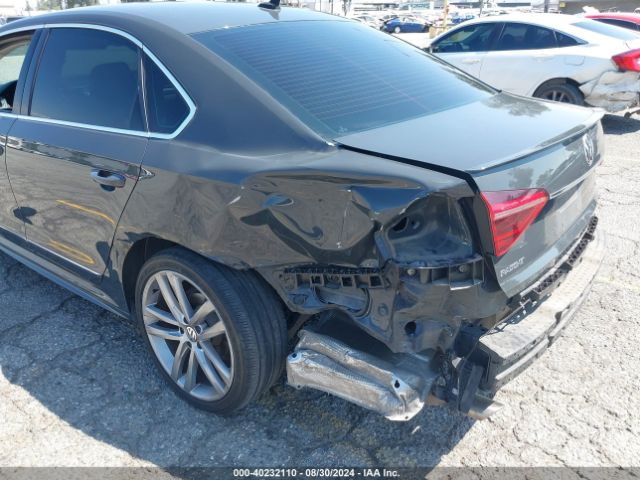 1VWDT7A35HC067792 Volkswagen Passat 1.8t R-line