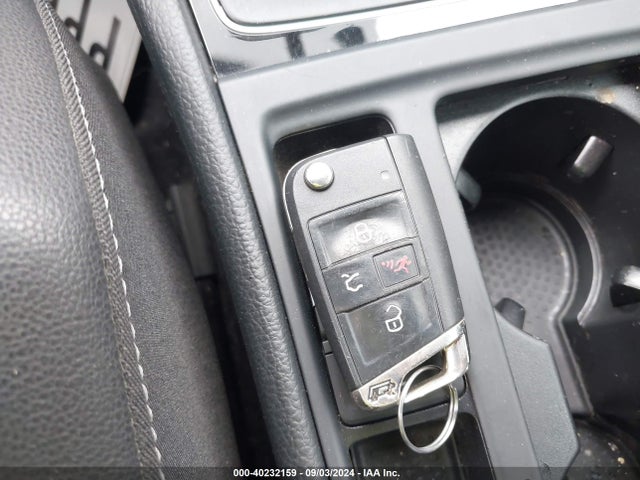 WVWLF7AU4FW225923 Volkswagen Golf R 4-door