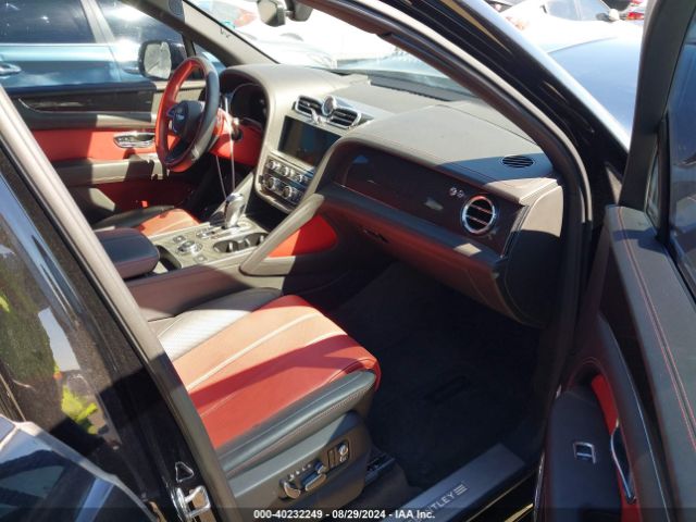 2021 BENTLEY BENTAYGA SJAAM4ZVXMC036881 Photo 4
