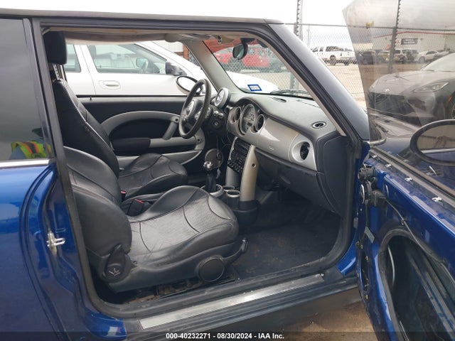 2003 MINI COOPER WMWRC334X3TC43588 Photo 4