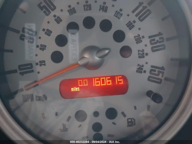 2004 MINI COOPER S WMWRE33454TD75590 Photo 6