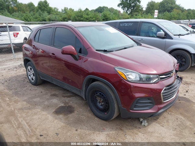 Chevrolet TRAX LS 2017 3GNCJKSB6HL234704 Image 1