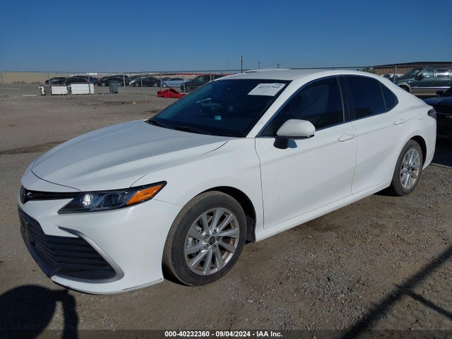 Toyota CAMRY LE 2023 4T1C11AK6PU811462 Image 2