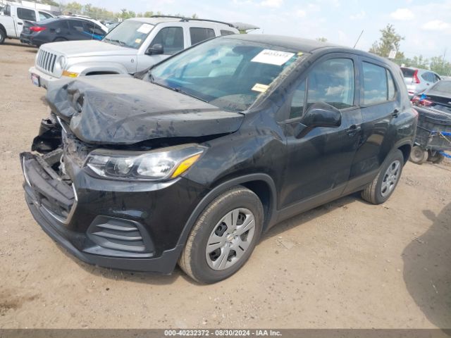 3GNCJKSB8JL217005 Chevrolet TRAX LS