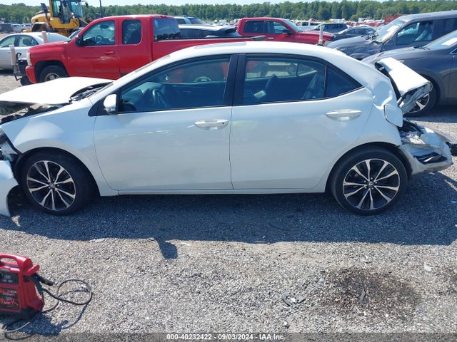Toyota COROLLA SE 2018 5YFBURHE8JP795145 Image 13