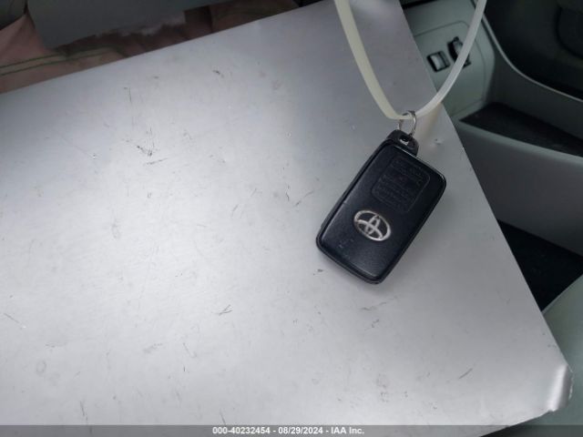 JTDKN3DUXE0378245 Toyota Prius Four