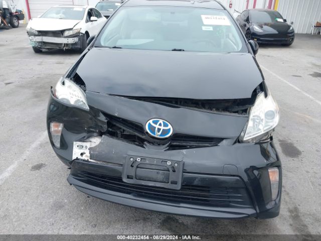 JTDKN3DUXE0378245 Toyota Prius Four