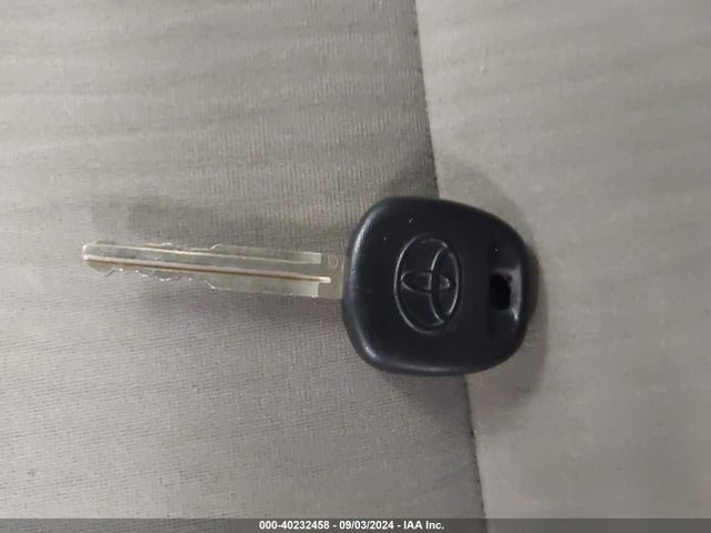 Продажа на аукционе авто 2010 Toyota Corolla Le, vin: 2T1BU4EE8AC531057, номер лота: 40232458