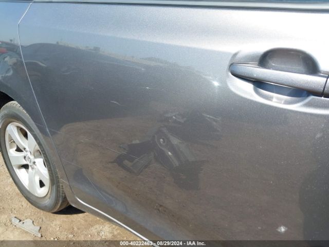 5TDKZ3DC5HS791140 Toyota Sienna Le 8 Passenger