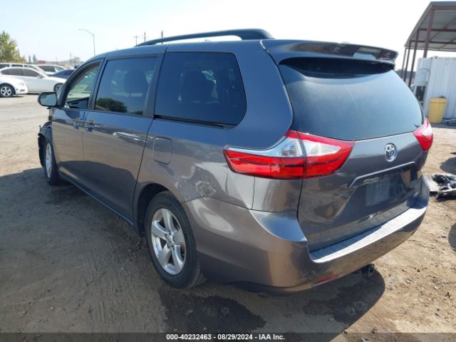 5TDKZ3DC5HS791140 Toyota Sienna Le 8 Passenger