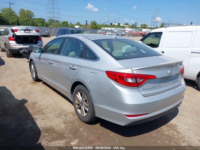 Hyundai SONATA SE 2016 5NPE24AFXGH333930 Image 3
