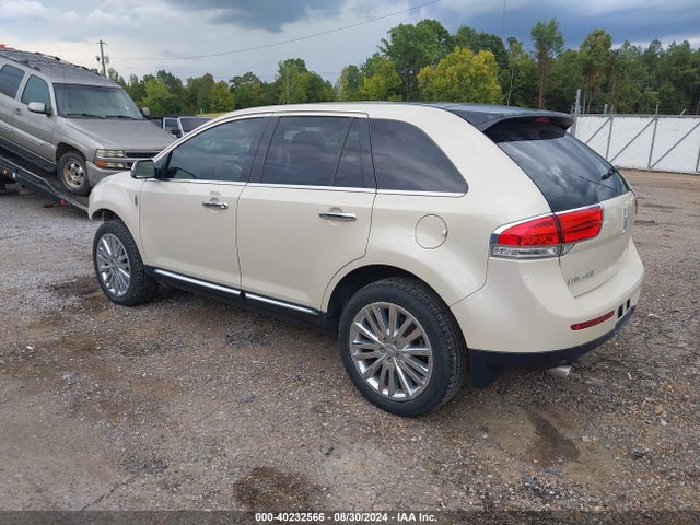 Lincoln MKX 2015 2LMDJ6JK8FBL30445 Image 3