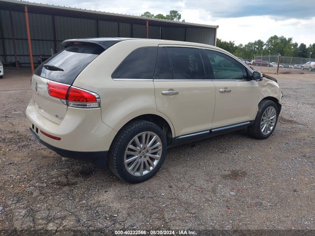 Lincoln MKX 2015 2LMDJ6JK8FBL30445 Image 4